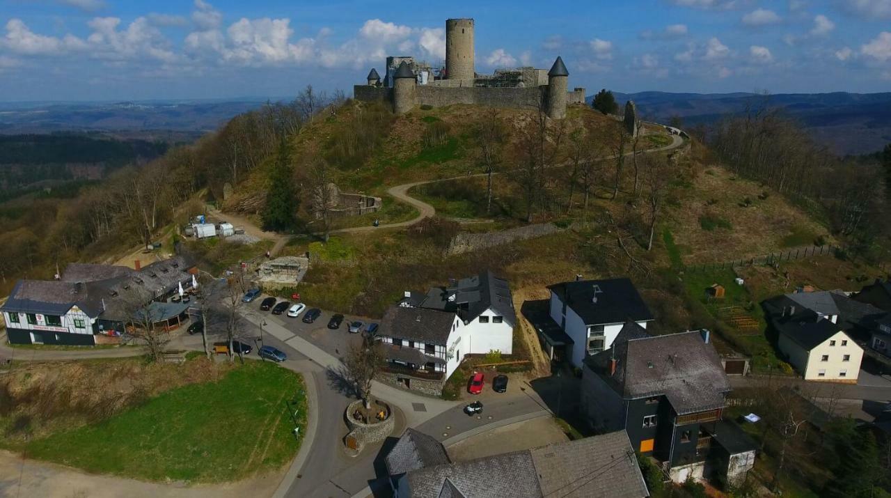 Hotel Df Am Ring Nuerburg Zewnętrze zdjęcie